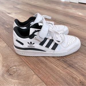 Adidas Forum Low Shoes